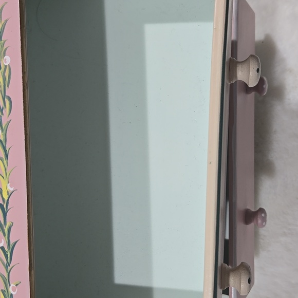 Hand painted jewelry chest blue, pink, yea, gold, peach - Picture 7 of 13